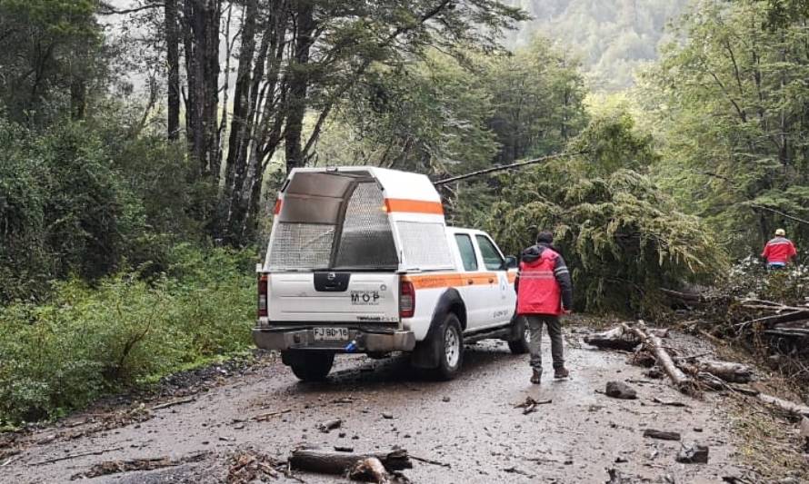 Alertan riesgo de aluviones y derrumbes en Chaitén y Hualaihué