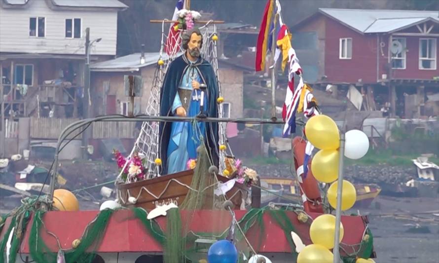 A pesar de no ser feriado pescadores celebraron la Fiesta de San Pedro