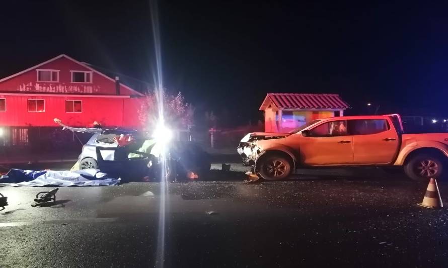 La fuerza del impacto mató a los tres ocupantes del automóvil