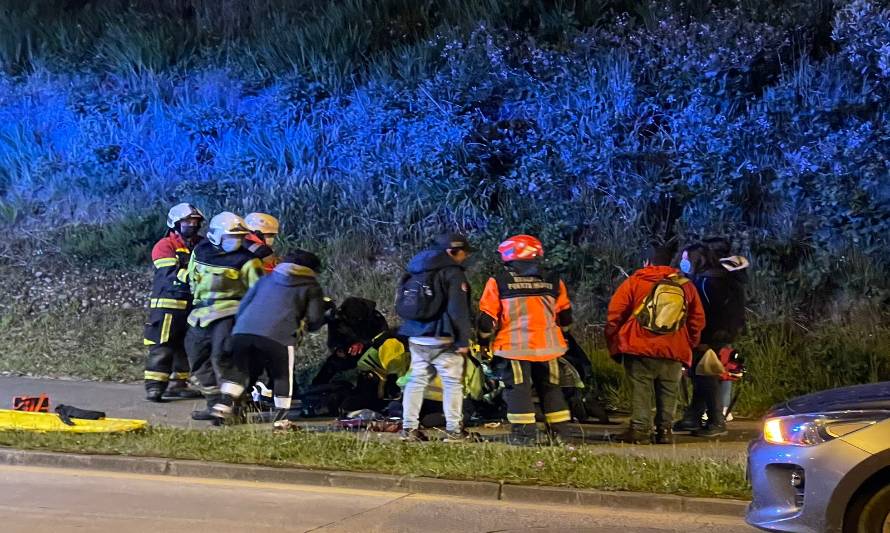 Primos se trenzaron a golpes y cayeron desde un cerro en Puerto Montt