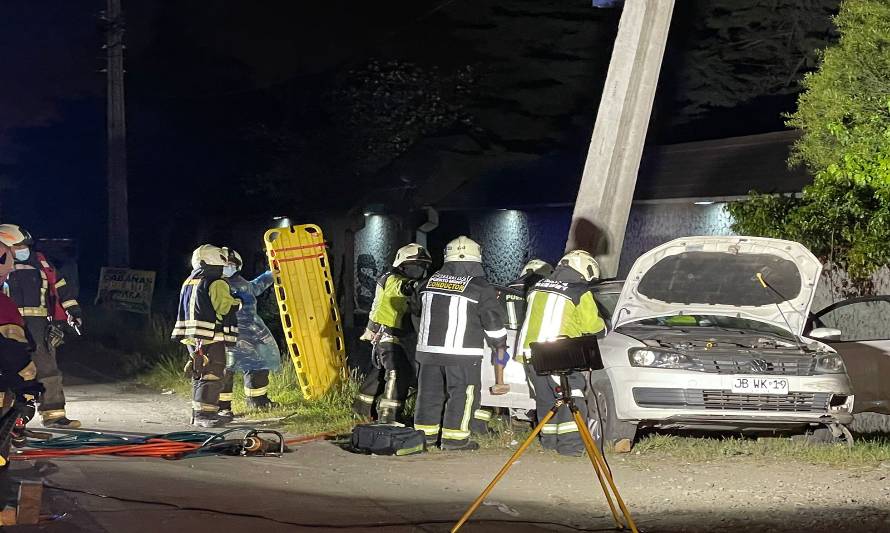 Graves quedaron los ocupantes del automóvil