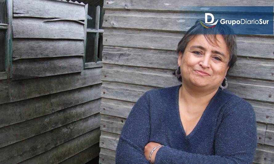 Rosabetty Muñoz elegida como premio Chiloé de extensión cultural 2022