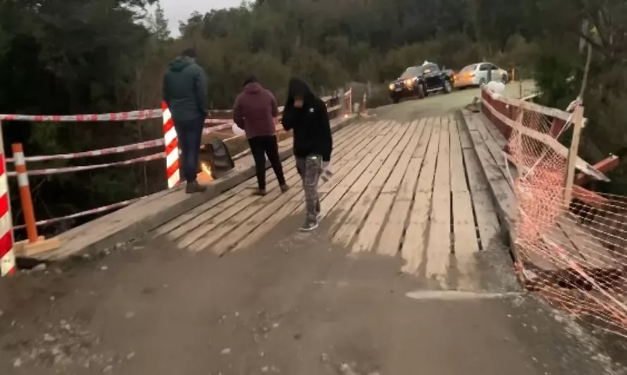 Tras tragedia piden que autoridades se preocupen por estado de puentes y caminos en Hualaihué
