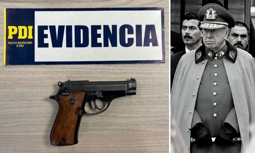 La pistola que tiene una inscripción con el nombre de Augusto Pinochet