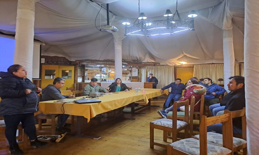 Parte de los dirigentes reunidos en la región de Los Lagos