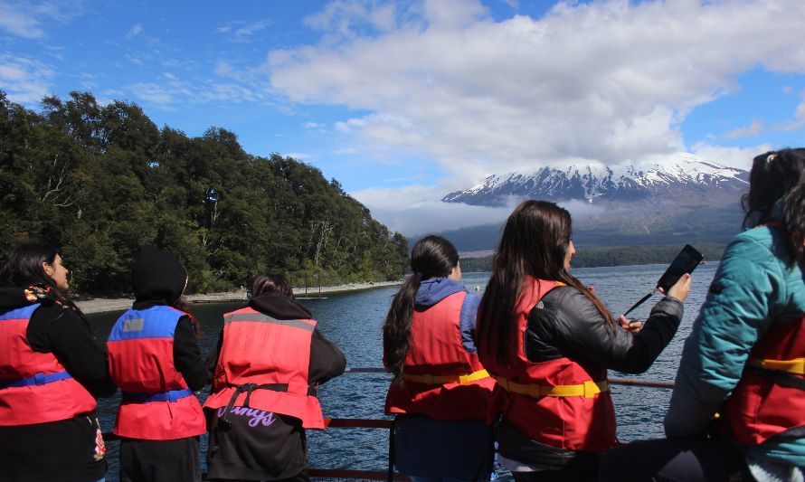 Estudiantes TP de Los Andes visitaron la región de Los Lagos para conocer sus servicios de turismo y hotelería