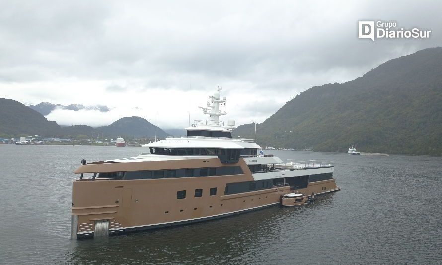 "La Datcha" es de propiedad del millonario ruso Oleg Tinkov y lleva a 17 personas a bordo. Crédito: cedida.